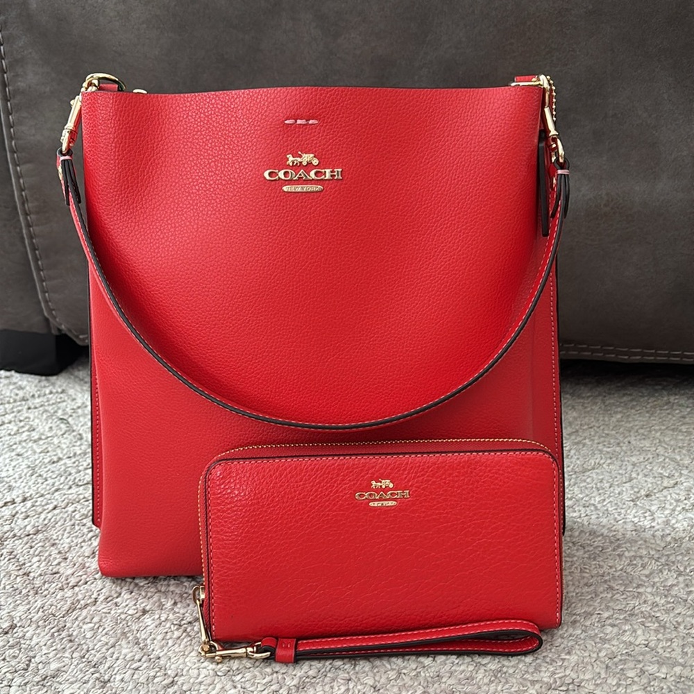 Coach Mollie bucket bag with wallet